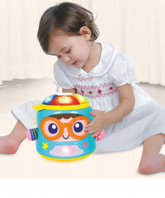 Huile toys interaktivna igračka za bebe Srećna beba 