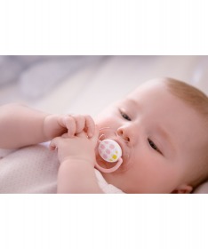 Avent laza za bebe i decu (varalica) ortodontska Ovcica BPA Free SCF172 13 0 meseci +
