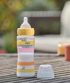 Chicco WB plastična flašica za bebe 4m+ 330ml - Yellow - A073734