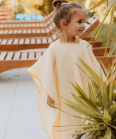 Textil pončo od muslina za plažu za decu Butter Yellow 63x70cm