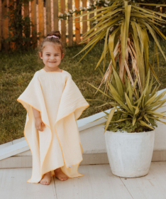 Textil pončo od muslina za plažu za decu Butter Yellow 63x70cm