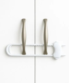 Bebekevi sigurnosna brava za frižider i rernu BEVI814