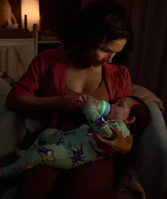 Avent set natural response Nighttime set - flašica sa varalicom SCD838/17