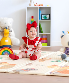 NouNou podloga za igru bebe od XPE pene Playful Friends 150×180x1 cm