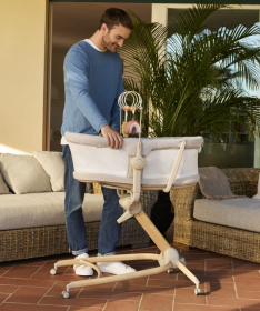 Chicco Baby Hug Armonia multifunkcionalna kolevka&stolica 4 u 1 Scandinavian