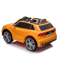 Audi Q8 automobil na akumulator za decu orange/red