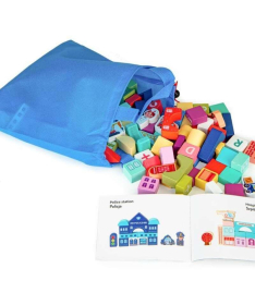 ECOTOYS edukativne drvene kocke sa podlogom set gradimo Grad 121 kom