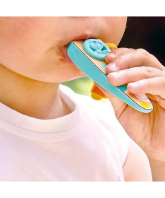 Hape drveni kazoo muzička igračka 1 komad E0643