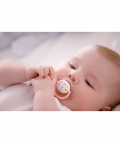 Avent laza za bebe i decu (varalica) ortodontska Classic SCF172/18 0 meseci +
