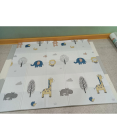 IQ sklopiva podloga za bebe Kontrasti i Zirafko 150x200x1 cm