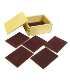 Montesori Taktilne pločice na šmirgl papiru u drvenoj kutiji igračka za decu - 14062
